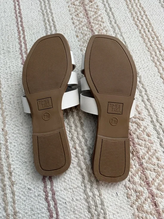 Time and Tru White Slide Sandals with Gold Accent - Picture 4 of 4